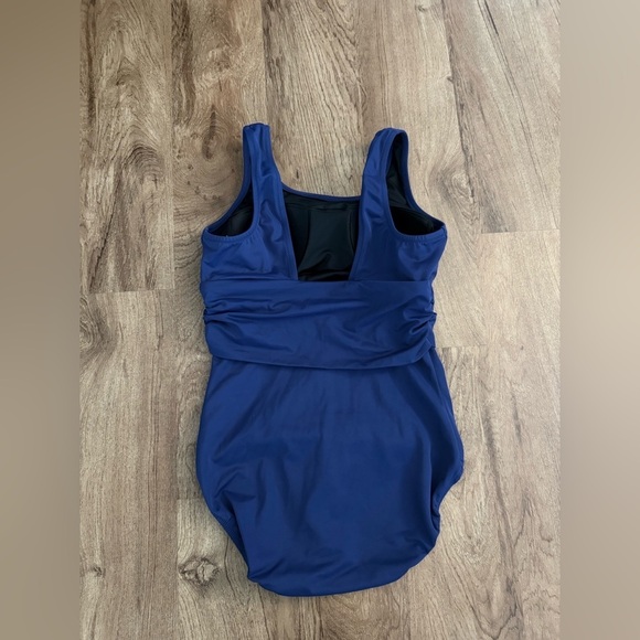 Land's End One Piece Swimsuit -8 Long Length- - Picture 5 of 5